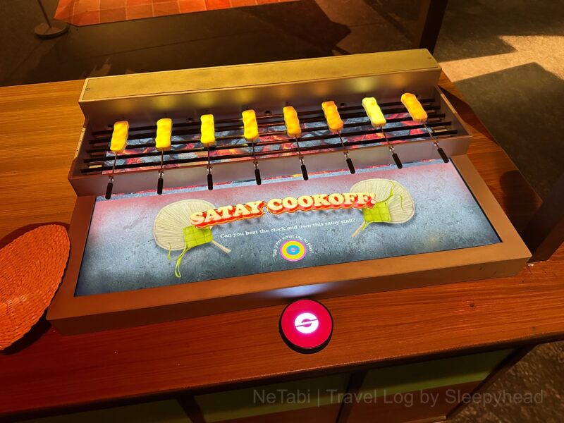satay作りが体験できるゲーム筐体