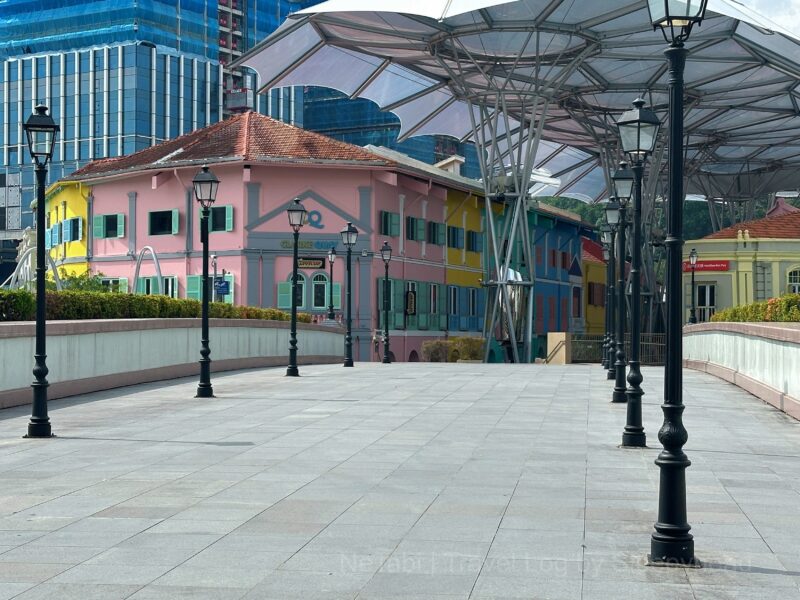 橋の上から撮影したクラークキーの様子