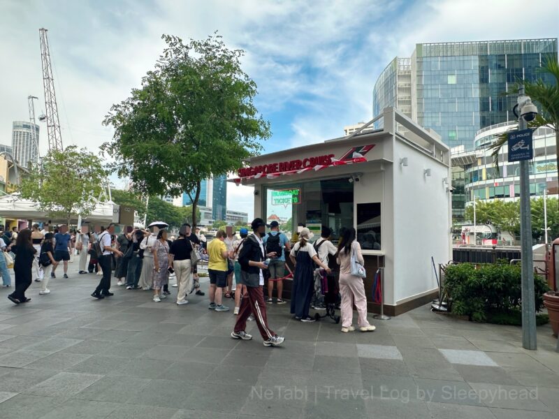 リバークルーズの受付