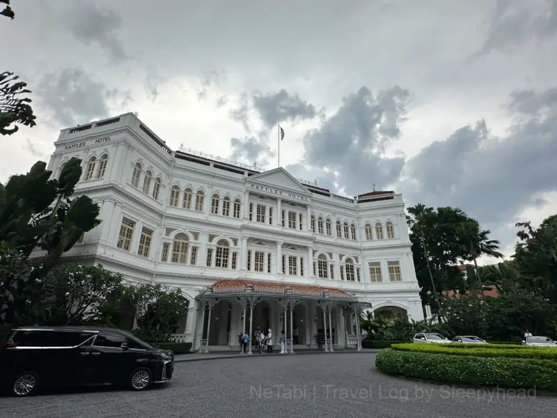 ラッフルズホテルの外観
