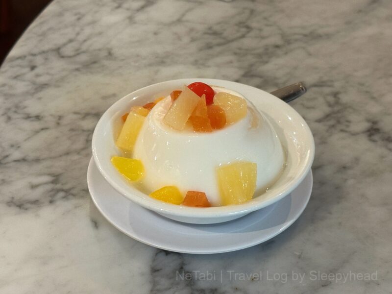 mixed fruits almond jelly